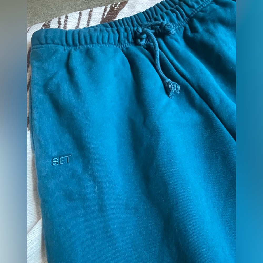 BRAND NEW SET ACTIVE SWEATS SZ M